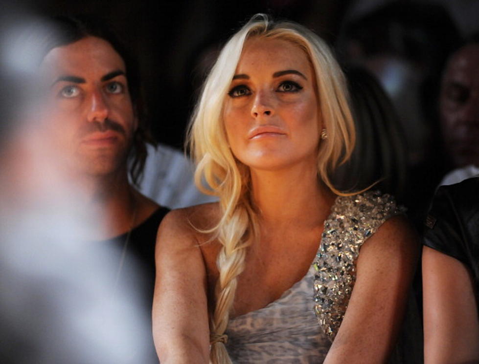 Lindsay Lohan Can’t Give It Away