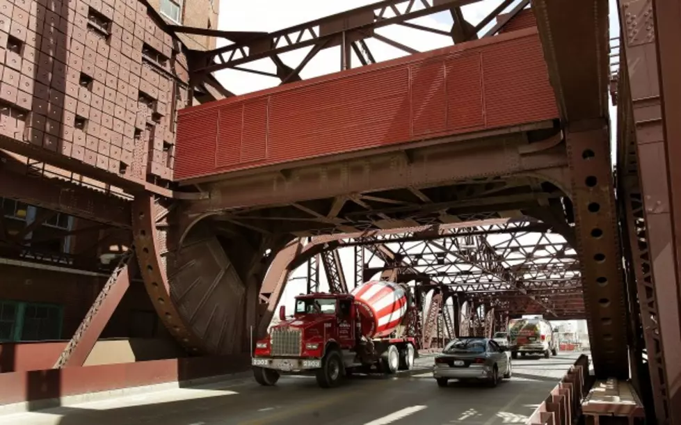 A Truck Lodge Under The Walden Bridge Disturbs Traffic