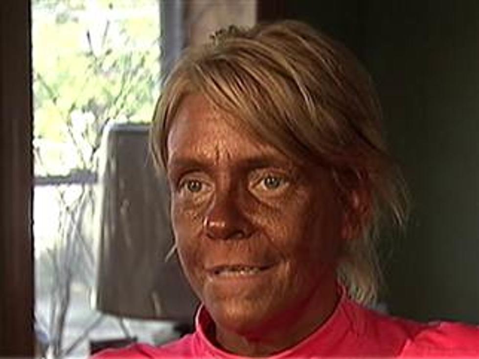 Mom Is Accused Of Taking Her 5 Year Old Daughter Tanning