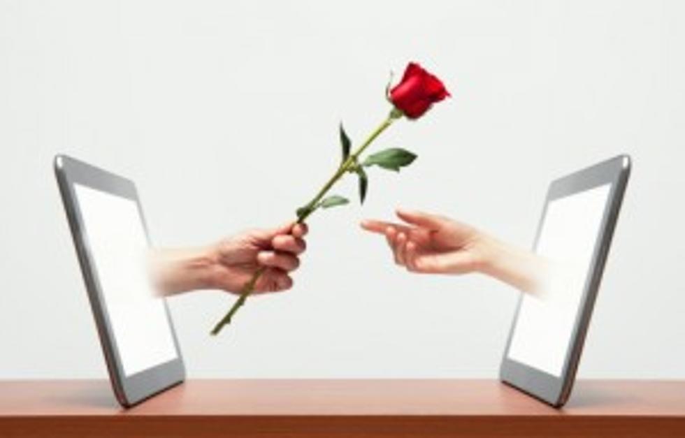 Online Dating Peaks On First Sunday Of New Year &#8212; Will YOU Find Love This Year?