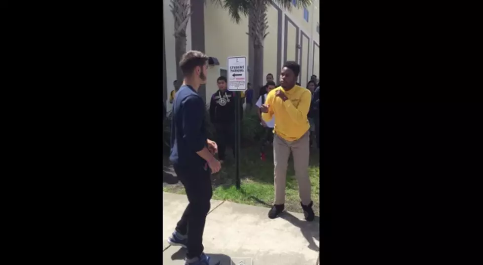 Unexpected Ending To School Fight [VIDEO]