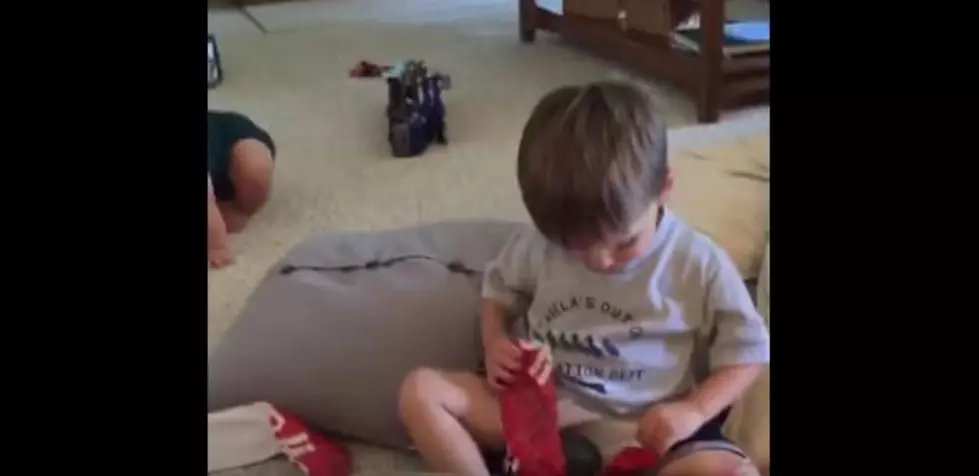This Toddler Nails The Reaction Adults Should Have When You Get a Crummy Gift! [VIDEO]