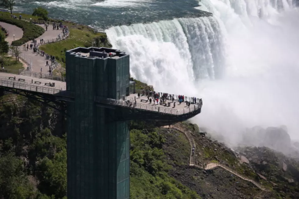 Search Continues for Woman Who Went Over Niagara Falls [VIDEO]
