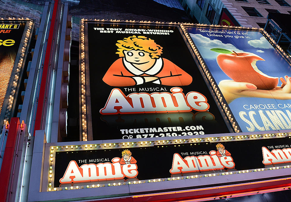 Annie and Christmasville Are in WNY This Weekend