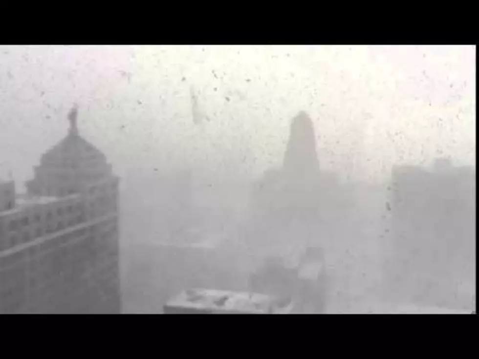 Buffalo Is a White-Out in First Snowstorm of 2016 [VIDEO]