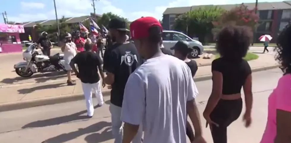 Dallas Protesters and Counter-Protesters Meet [VIDEO]