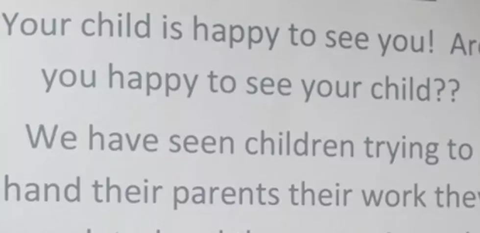 Daycare Center Posts Sign About Parents On Their Phones When Picking Up Kids