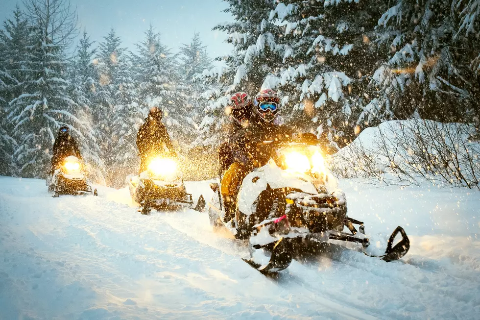 New York Courts Snowmobiling Tourists With Free Weekend