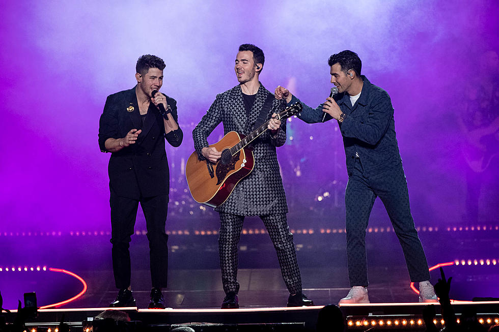 WIN a 4 Pack of Tickets to See The Jonas Brothers at Darien Lake!