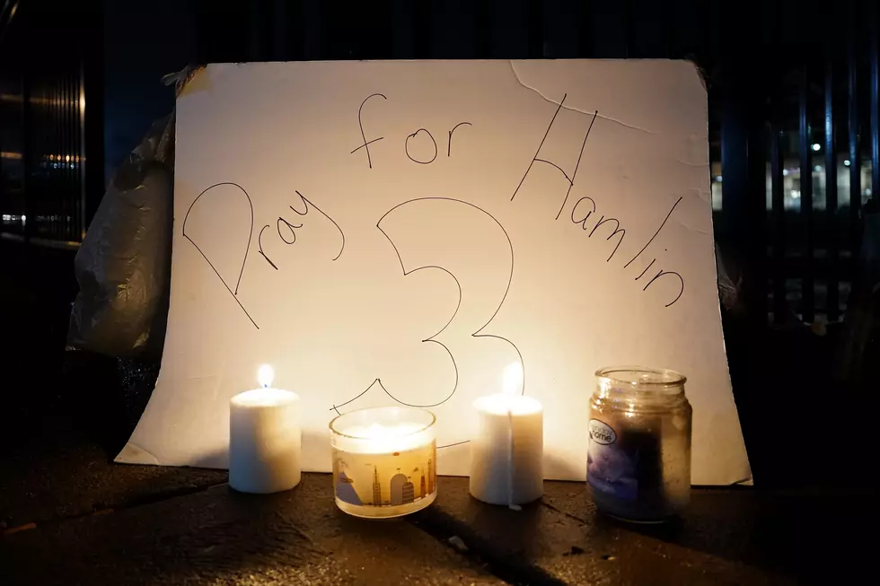 Fans Held Candlelight Vigil Outside Hospital For Bills Safety Damar Hamlin