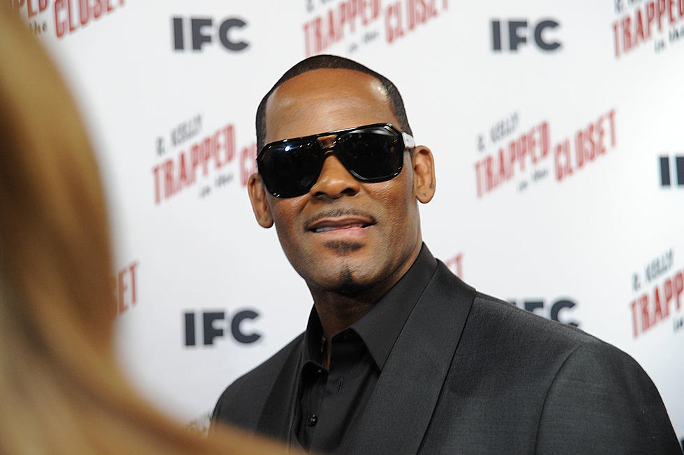 R. Kelly Drops 10 More Chapters To Trapped In The Closet [VIDEO, NSFW]