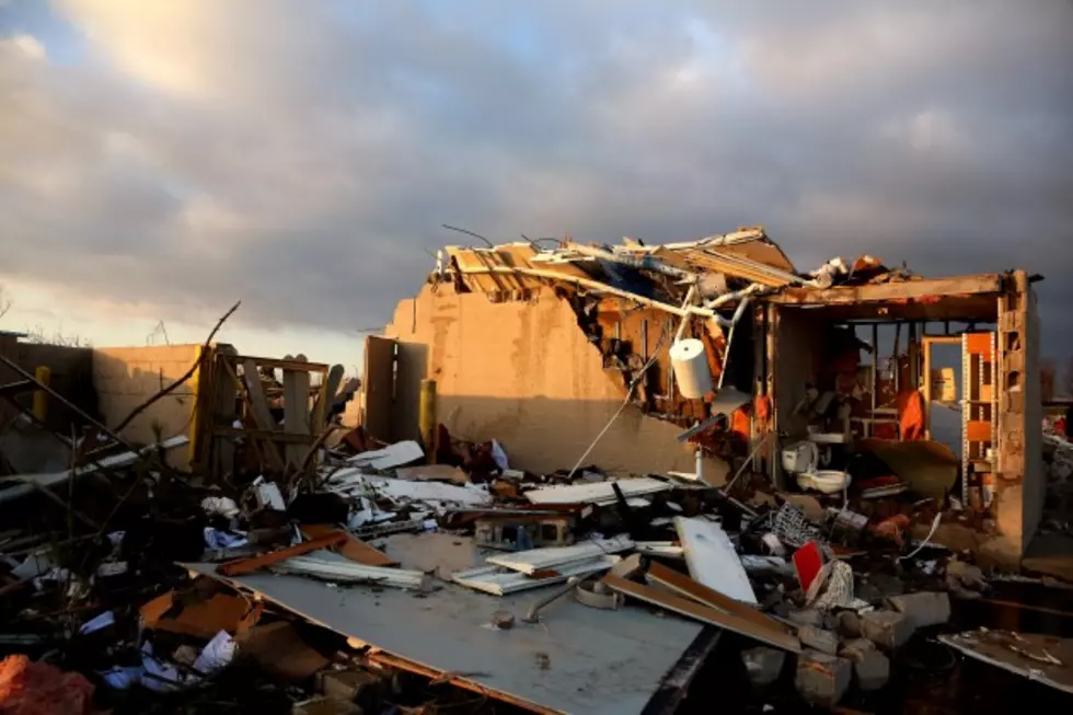 Watch Raw Footage From Inside a Home As a Tornado Rips Through It [VIDEO, NSFW]