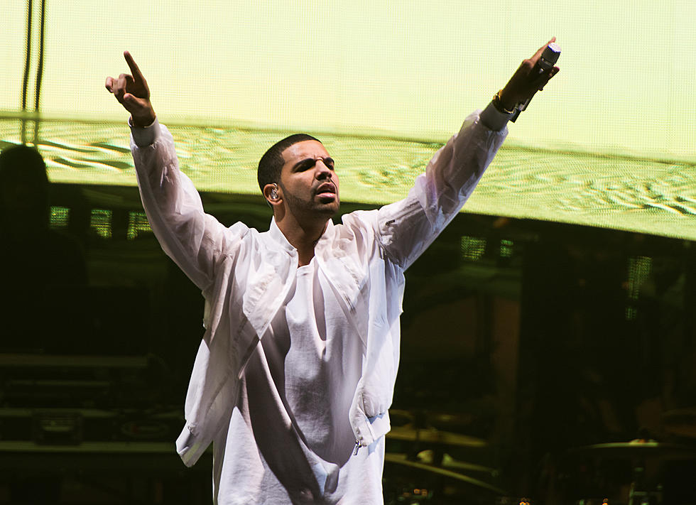 Drake Inducted Into Nikes ‘Team Jordan’ [VIDEO]