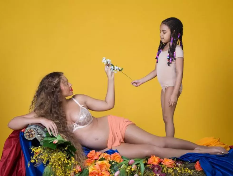 Beyonce Announces She&#8217;s Pregnant With Twins -Tha Wire