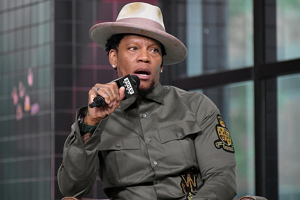 DL Hughley Scores His Own Late-Night Talk Show – Tha Wire