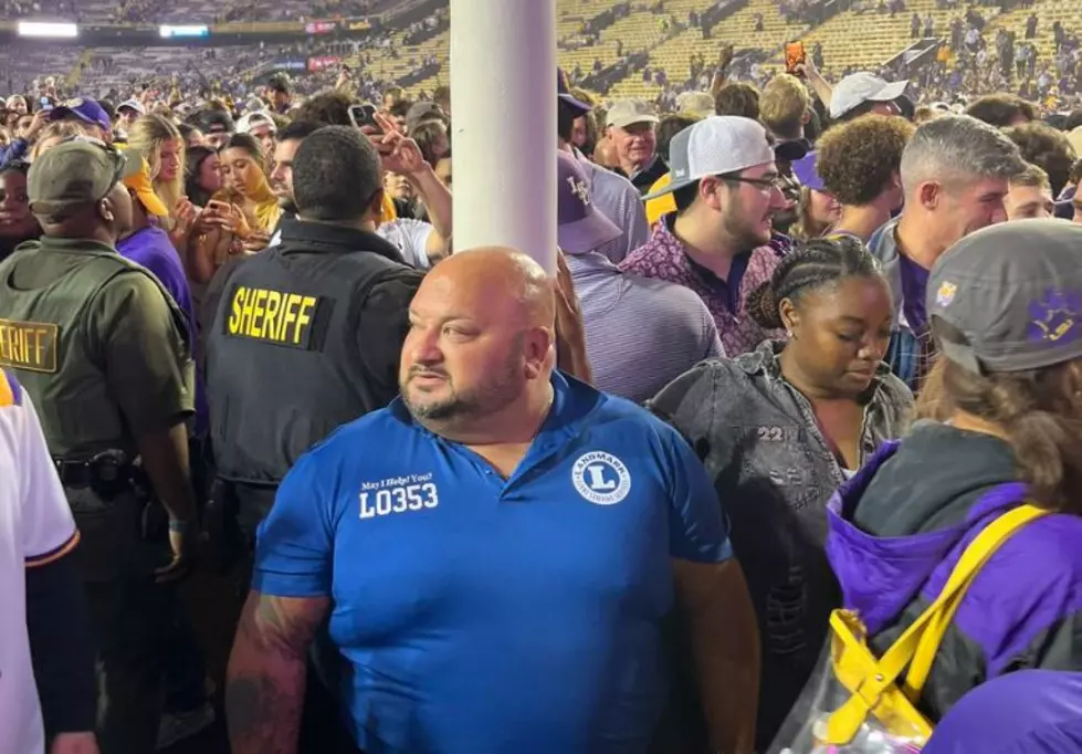 LSU Fans Rush The Field But Nobody’s Tearing Down The Goal Posts! [VIDEOS]