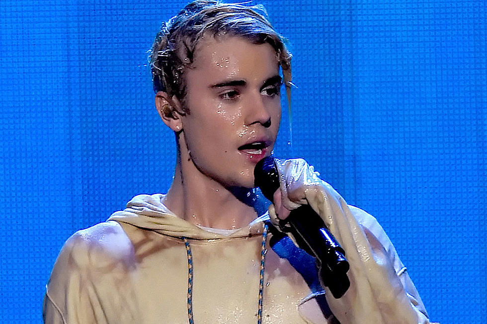 Justin Bieber has Fans Searching for a Mystery Girl on Instagram [PHOTO]