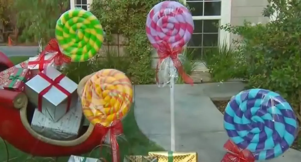 These Giant Lollipops Made Out of Pool Noodles are the Perfect DIY Christmas Decoration [VIDEO]