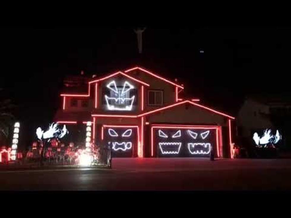 The Halloween House Is Back At It Again With Another Epic Light Show