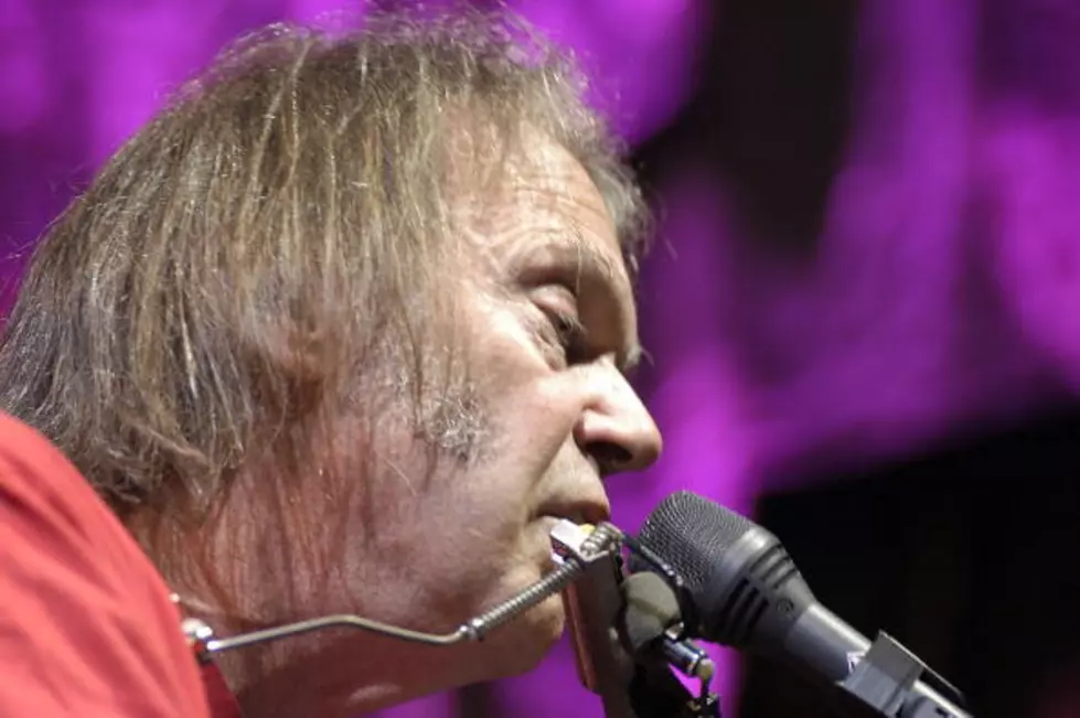 Neil Young Debuts MP3 Alternative Player