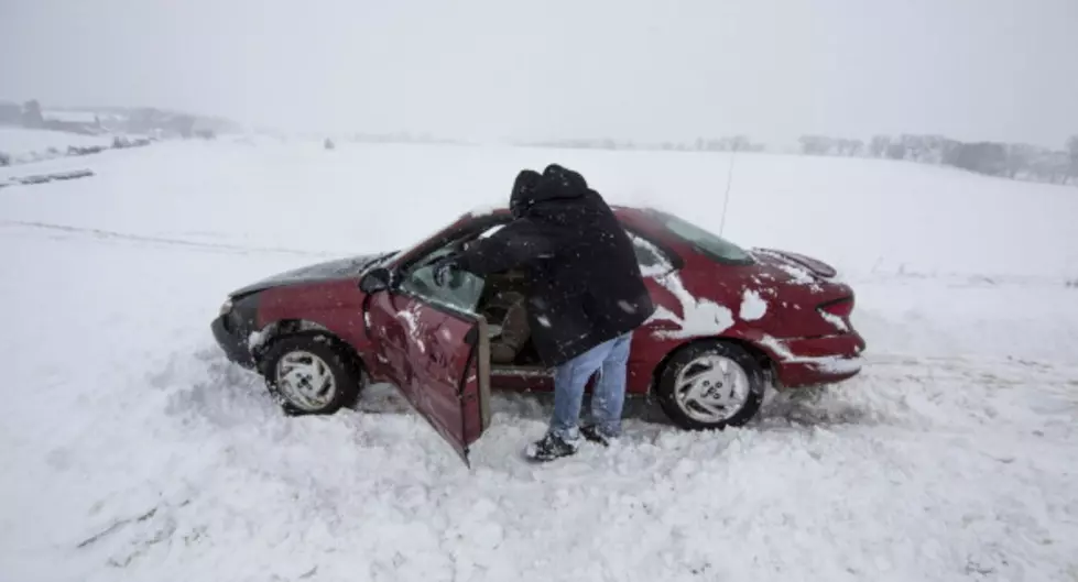 Emergency Items To Have In Your Car For Winter Storms