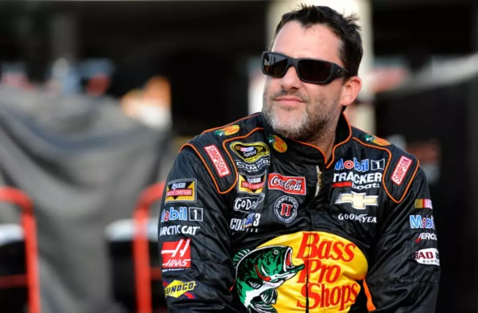 Nascar Driver Tony Stewart Kills Dirt Track Racer (Warning Extremely Graphic Video)