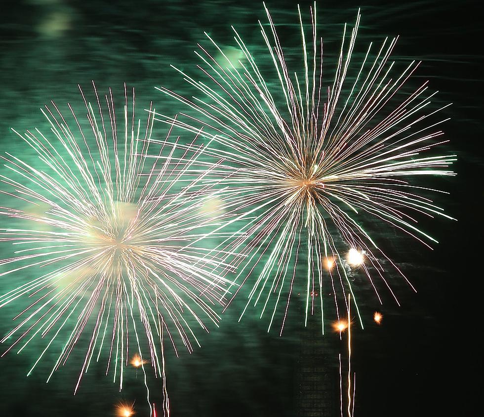 Join KOOL 101.7 At 10pm For A Fireworks Soundtrack Of Your Favorite American Music