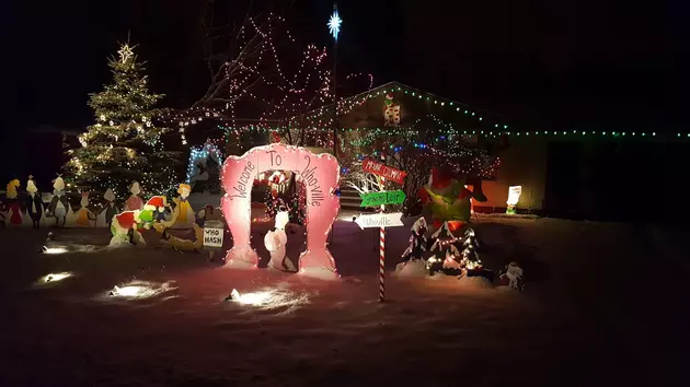 See And Vote For Your Favorite In The 3rd Annual Christmas Lighting Challenge?