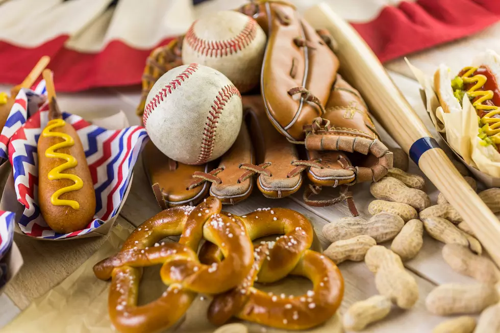 What Foods To Serve While Watching Baseball At Home