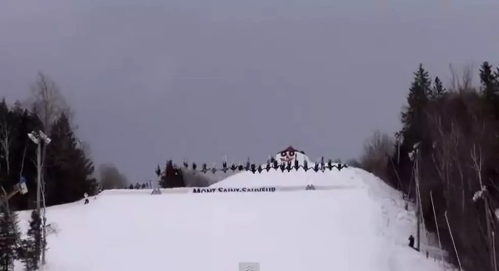 Oh Canada, Skiers Go For Record Flip Hand in Hand [VIDEO]