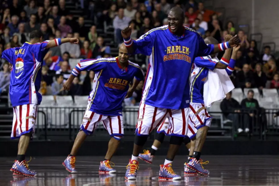 Harlem Globetrotter Nearly Got Crushed When He Dunked the Ball [VIDEO]