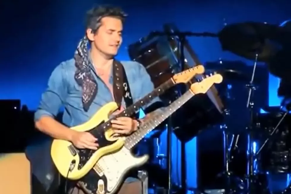 John Mayer Shows His Fan Some Love [VIDEO]
