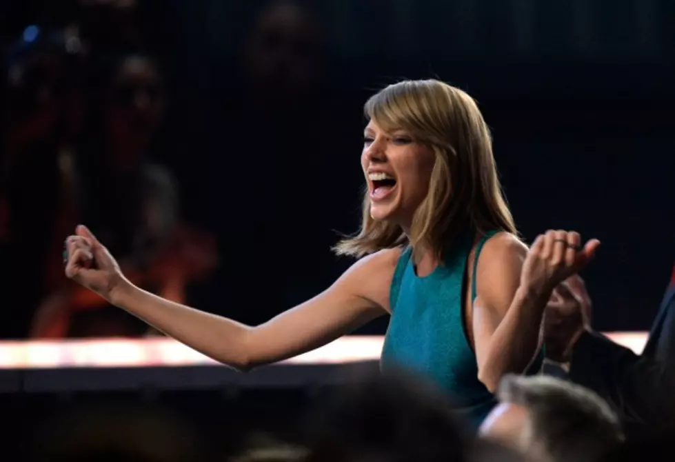Apparently, Taylor Swift Can Magically Stop Babies From Crying [VIDEO]