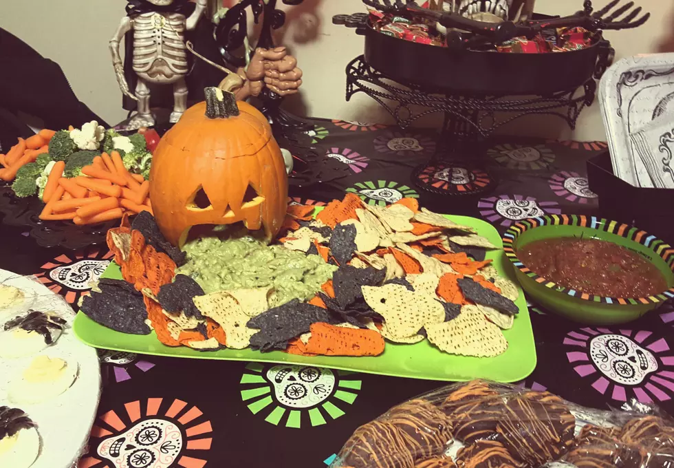 Easy Halloween Themed Guacamole Dip Recipe