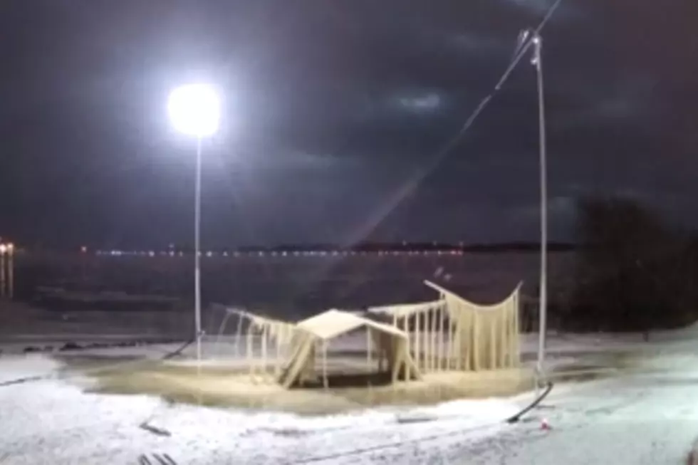 Superior’s ‘Ice Man’ Meets an Early ‘Minor Setback’ as Structure Collapses [VIDEO]
