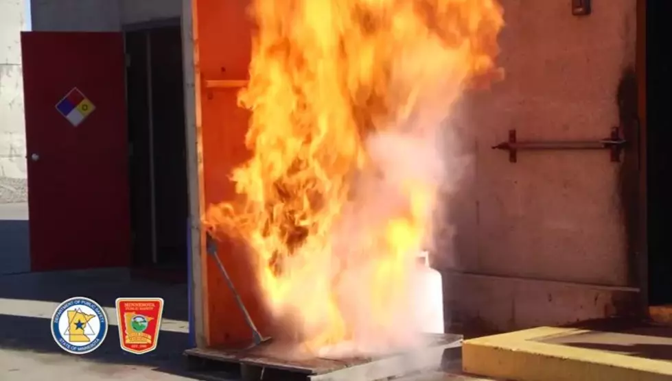 Here’s Why You Should Never Deep Fry A Frozen Turkey [VIDEO]