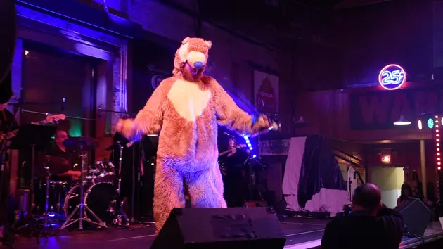 Ian&#8217;s &#8220;Captain Red Bear&#8221; Performs at More Cowbell 8 for Northern Lights Foundation [VIDEO]