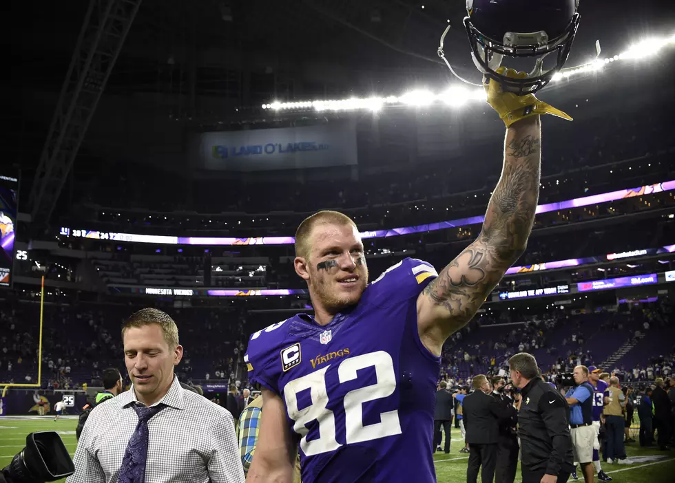 Kyle Rudolph Wins the Walter Payton Man of the Year Challenge