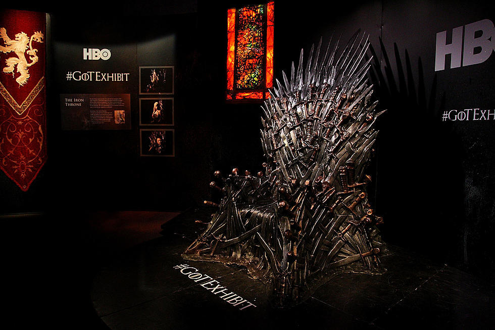 Minnesota Couple Won A Replica Throne From Game Of Thrones 