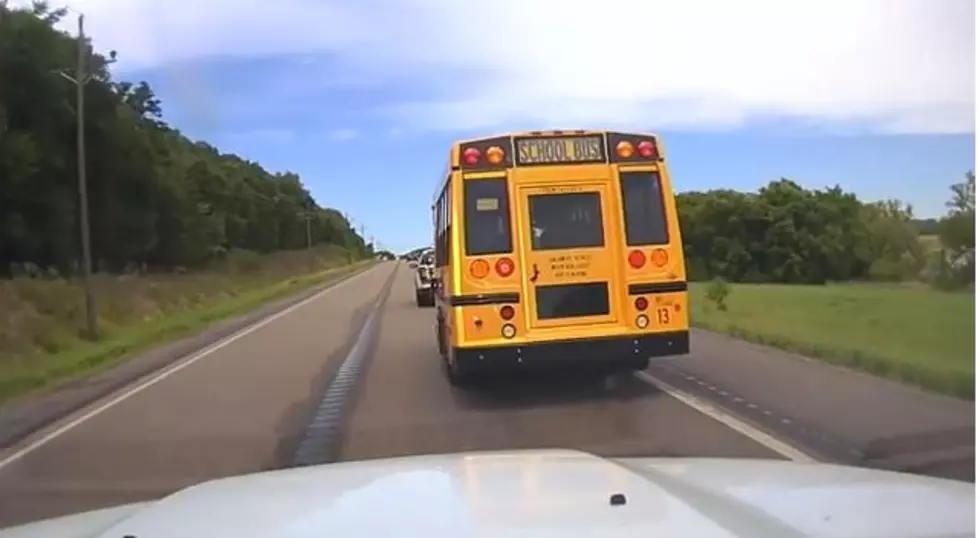 Minnesota Deputies Chase Down A Run Away School Bus [VIDEO]