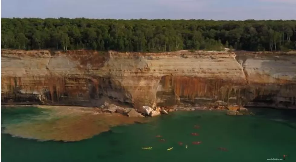 Kayakers Almost Crushed After Cliff Crumbles Into Lake Superior