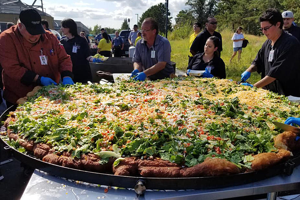 New Casino In Cass Lake Set Guinness World Record For Biggest Frybread Taco