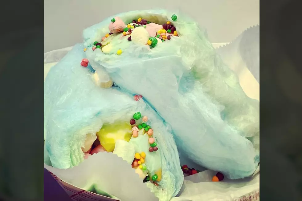 MN Bakery Offers Cotton Candy Burrito