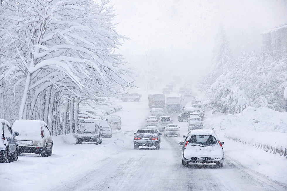6 Vital Tips If You Have To Be On The Road During A Snowstorm