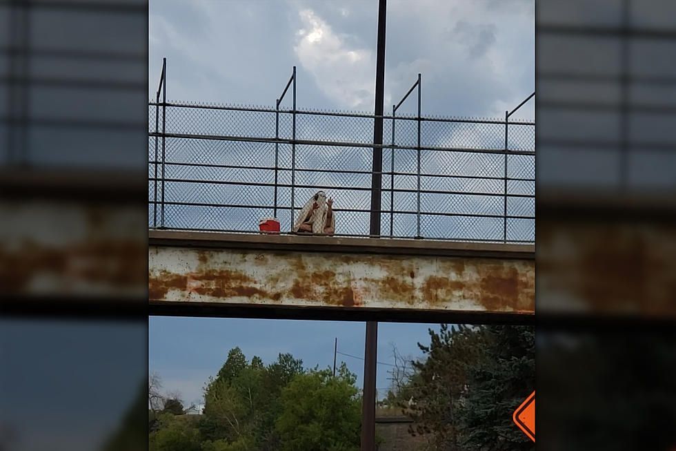WATCH: ‘Ghost’ Person Offers Incredible Performance On Duluth Bridge