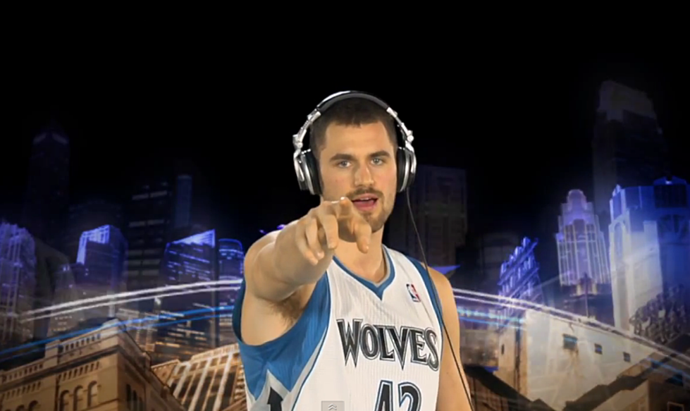 Kevin Love, Michael Beasley, and Other Timberwolves Sing Britney Spears Karaoke