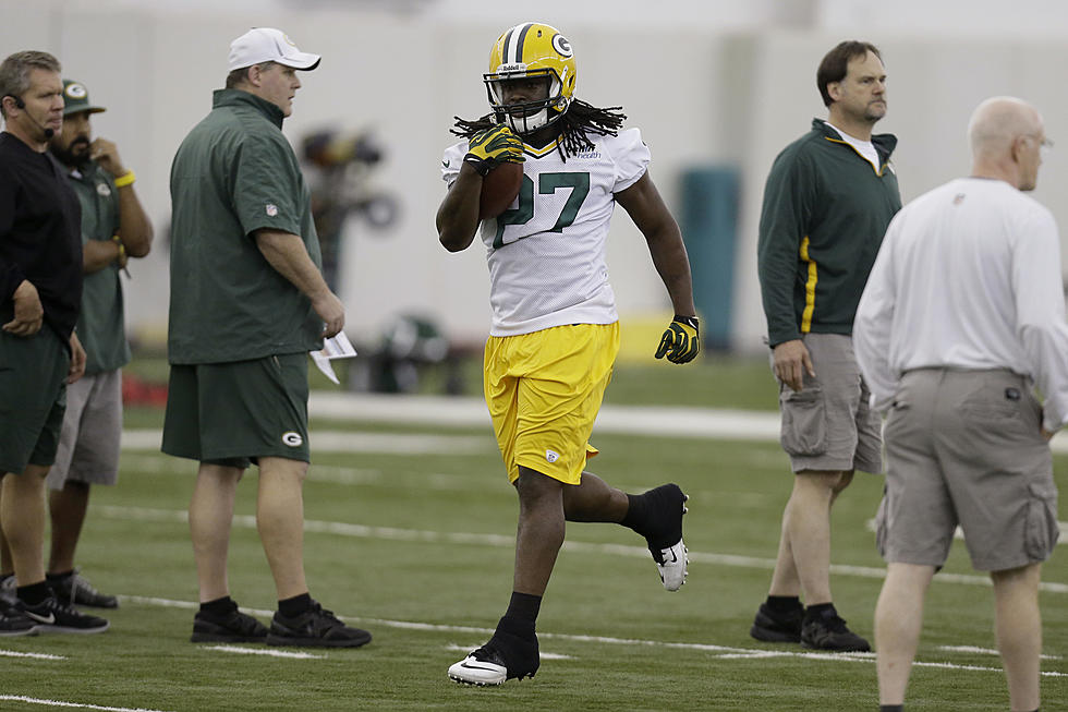 Lacy Defies Critical Remarks