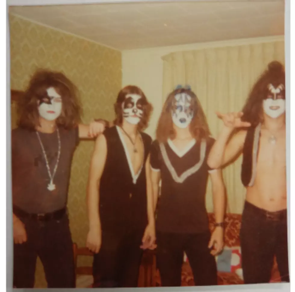 Local “KISS” Sighting in October, 1977 Causes a Stir.