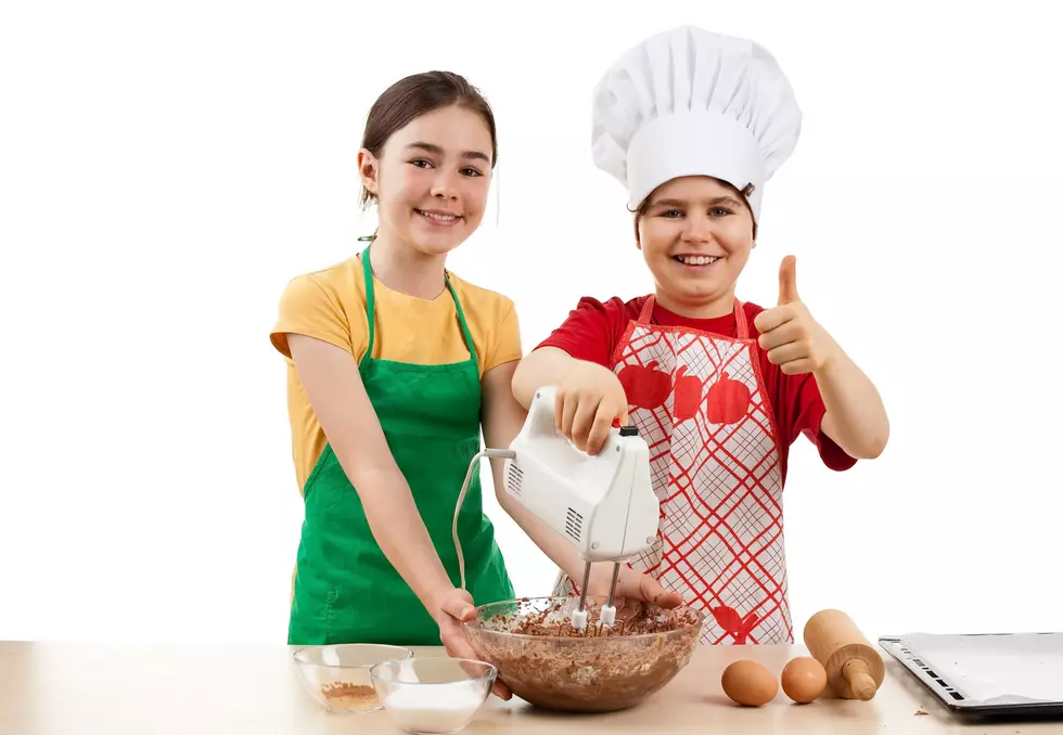Kids In The Kitchen Event Teaches Them To Make Holiday Treats