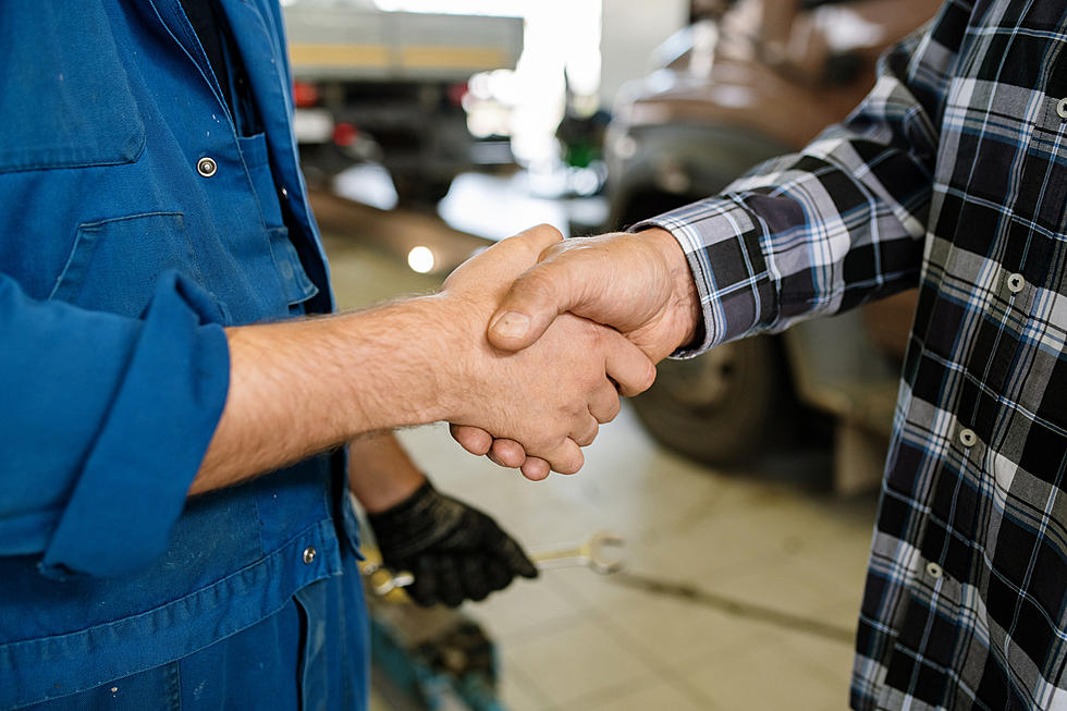 Should You Sell A Vehicle To A Friend Or Relative?